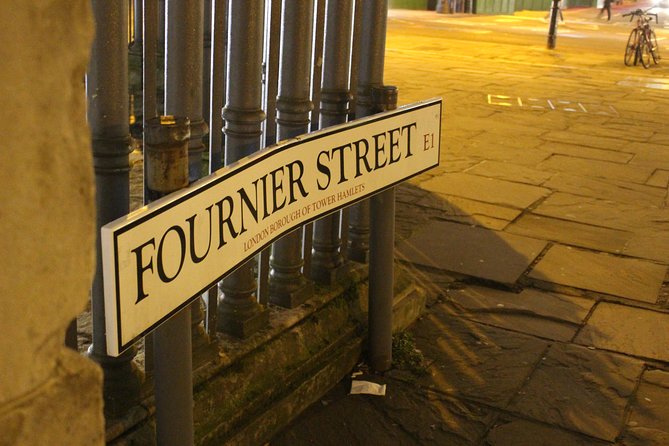 2-Hour Jack the Ripper Small Group Walking Tour in London - Starting beneath Liverpool Street Station’s clock tower