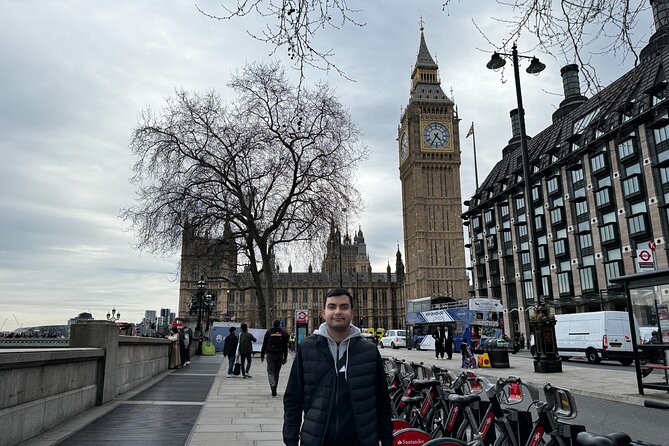 30 Major London Attractions Walking Tour With Photos - The National Gallery and Trafalgar Square