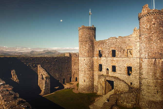 5-Day Discover Wales Small-Group Tour from London - Day three: Cardigan Bay and the Dylan Thomas connection