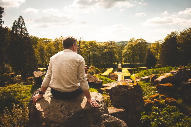 5-Day Heart of England, Wales & Yorkshire Small-Group Tour from London - The minicoach, guide, and daily pace