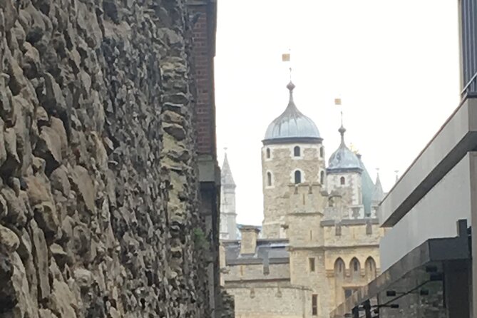 Bespoke London Black Taxi Tours - Horse Guards Parade near Whitehall