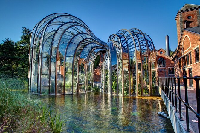 Bombay Sapphire Gin Cocktail Masterclass and Tour - Making cocktails with a Gin Expert
