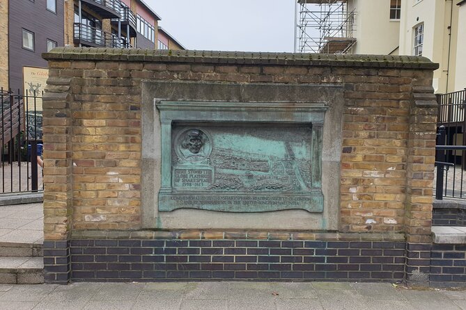Booze, Brothels & The Bard: A Walking Tour of London's Bawdy Borough - Beer, coaches, and the old business of Southwark