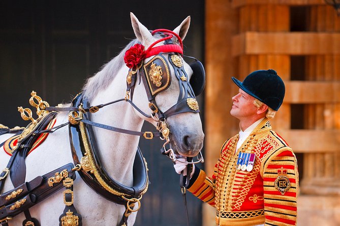 Buckingham Palace: Admission ticket to The Royal Mews - Is $24.80 good value?