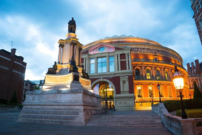 Buckingham Palace, St James Palace & Tea at Kensington Palace - A royal walk that saves you from a palace-only day