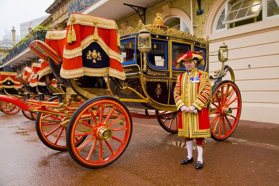 Buckingham Palace: The Royal Mews Entrance Ticket - How long to allow and how to pace it