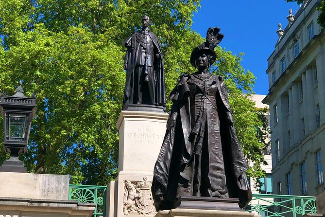 Buckingham Palace Visit & Changing of the Guard Walking Tour - What the $100 price really buys you