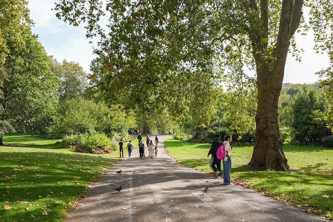 Buckingham Palace: Walking Tour with Entry & Audio Guide - St. James’s Park and the former Royal Zoo