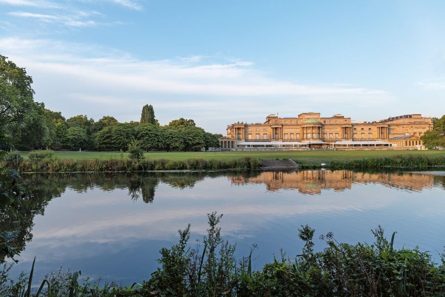 Buckingham Palace & Windsor Castle: Full-Day Tour - Should you book it?