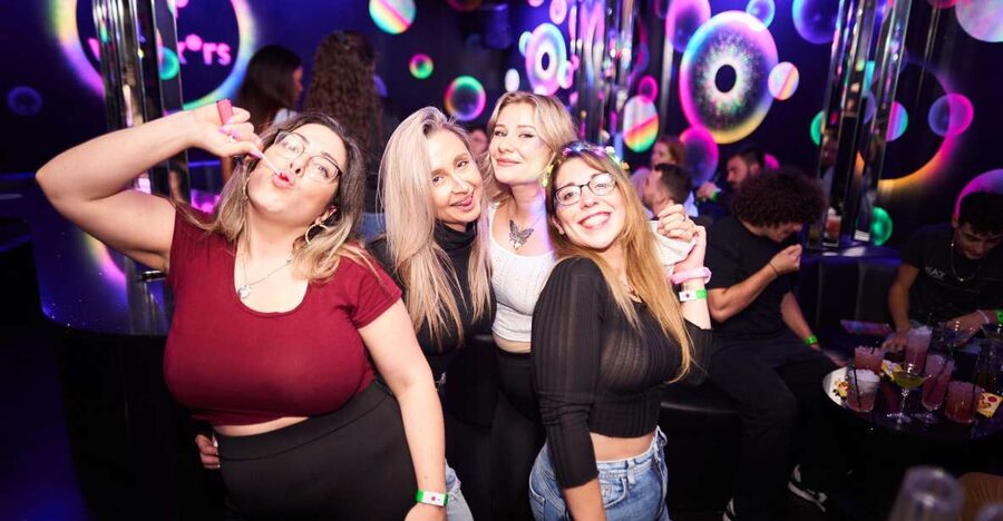 Camden Pub Crawl & Bar Tour London - Four more venues, with the route changing by day