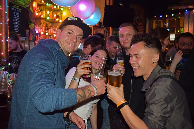 Camden Pub Crawl in London - The hosts make or break the night