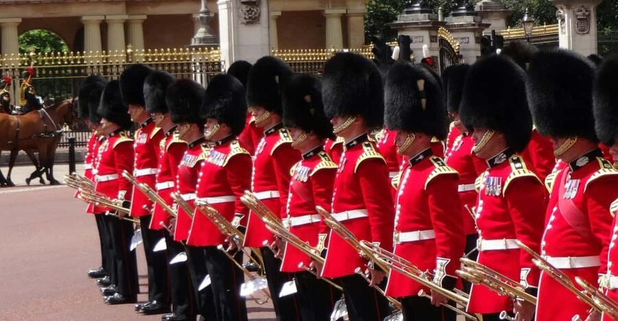 Changing of the Guard Experience in London - What the overall experience feels like