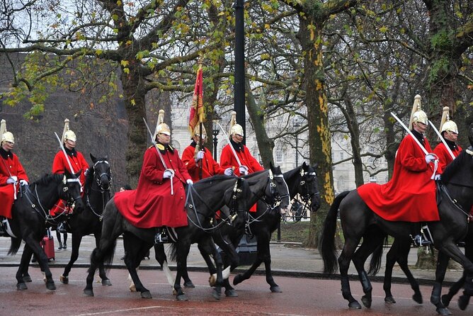 Changing of the Guard Guided Walking Tour in London - Is $25.52 good value?