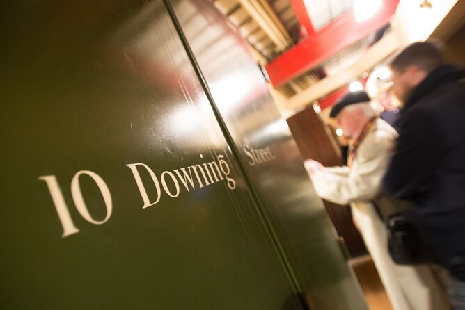 Churchill War Rooms "Behind The Glass" and Private Car Tour - Who will get the most from this tour?
