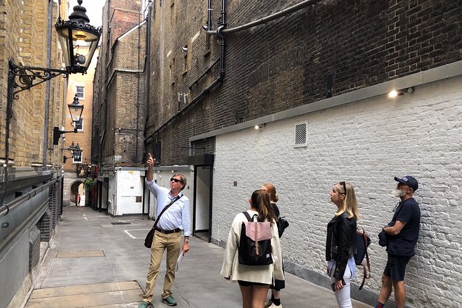 Crime and Policing London Walking Tour - What the former officers add