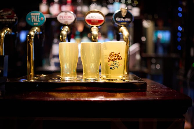 Devour London Historical Pub Tour:Traditional British Food & Ales - The guide can make or break the afternoon