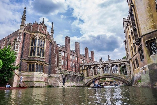 Discover Oxford and Cambridge with Guide from London by Coach - Who will enjoy this fast university-town sampler