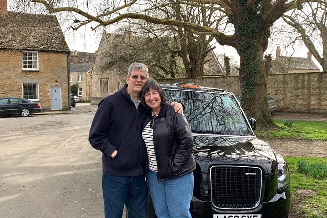 Downton Abbey and Castle Taxi Tour from London with Hotel Pickup - Cotswold villages and surprise locations