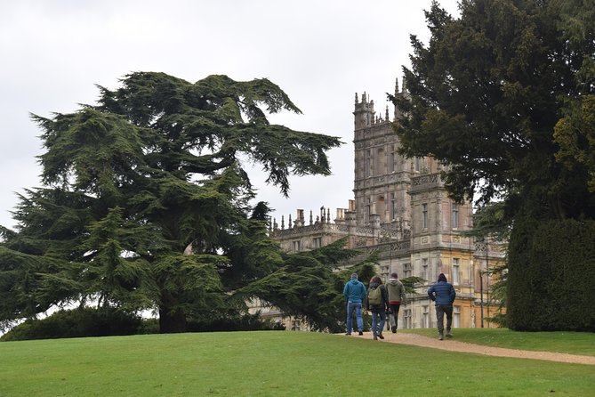Downton Abbey and Village Coach Tour from London with Highclere - Who should book this tour?