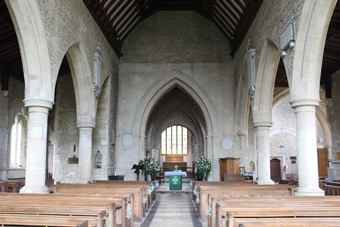 Downton Abbey and Village Small Group Tour from London - The guide can make or break the long drive