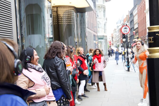 Drag Queen Disco Diva Tour - Silent Disco Walking Tour - What the 90-minute format gives you