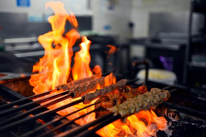 East London Indian Private Food Tour with 8+ Food Tastings - Curry, rice, naan, and the main meal