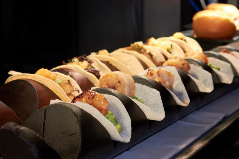 Eating London: Twilight Soho VIP Food & Drinks Tour - Starting in the heart of Soho
