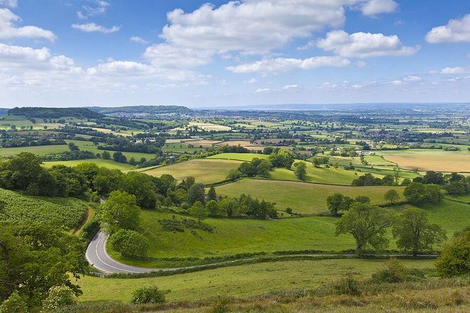 England in One Day: Stonehenge, Bath, the Cotswolds and Stratford-upon-Avon Day Trip from London - The Cotswolds from the coach window