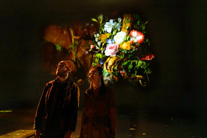 Frameless - Immersive Art Experience in London - The World Around Us surrounds you with nature and cities