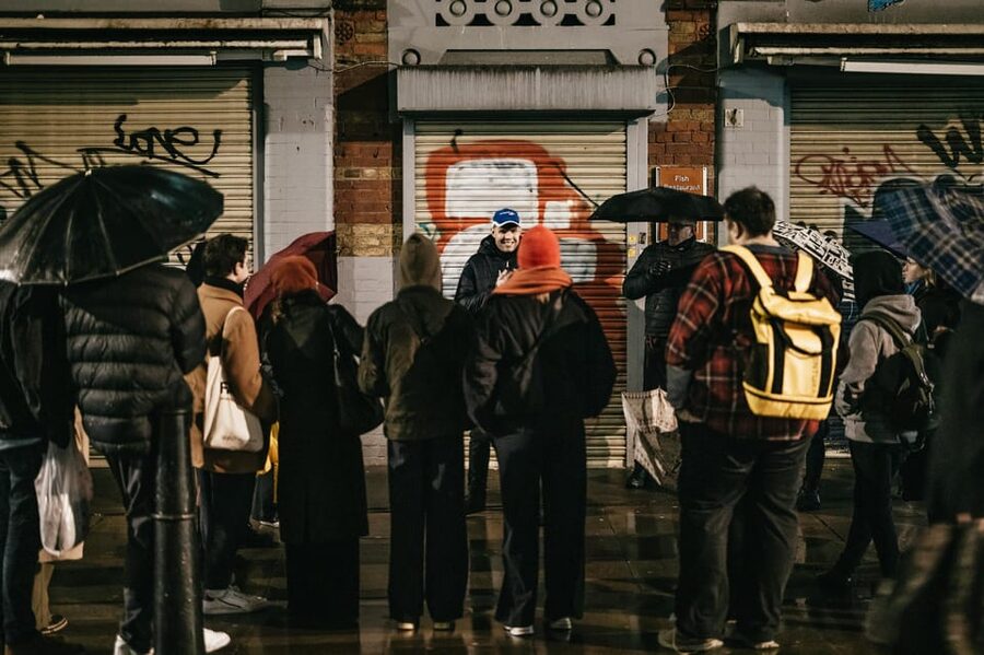 French Language : Original Jack the Ripper Tour - What the guides add to the experience