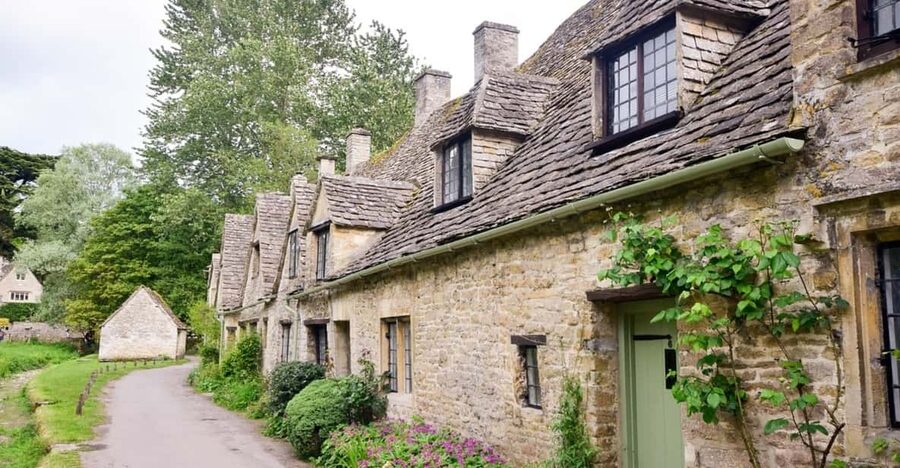From London: Cotswolds Villages Small Group Day Tour - Burford, the gateway to the Cotswolds