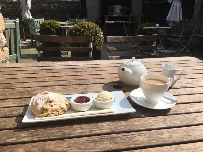 From London: Full-Day Guided Tour of the Cotswolds - Stow on the Wold and the practical lunch stop