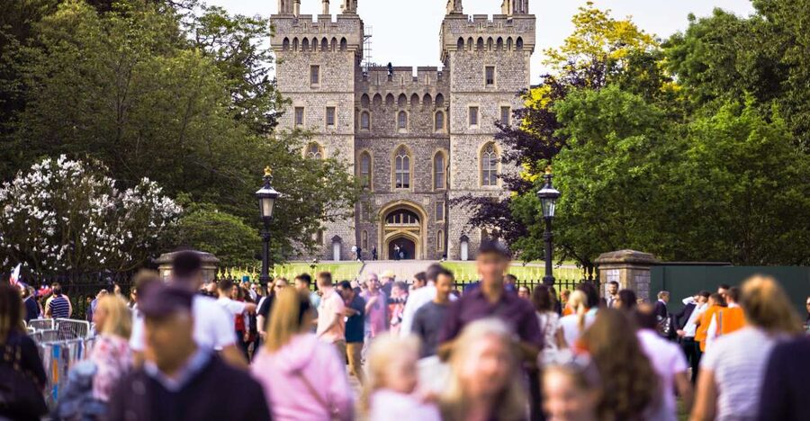From London: Half-Day Trip to Windsor with Castle Tickets - Making the most of your 2.5 hours inside