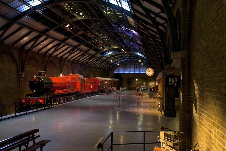 From London: Harry Potter Family Package with Transfers - Who should book this family package?