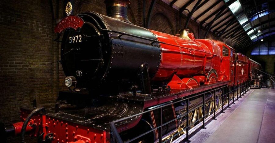 From London: Harry Potter Family Package with Transfers - Seasonal displays: Dark Arts and Hogwarts in the Snow