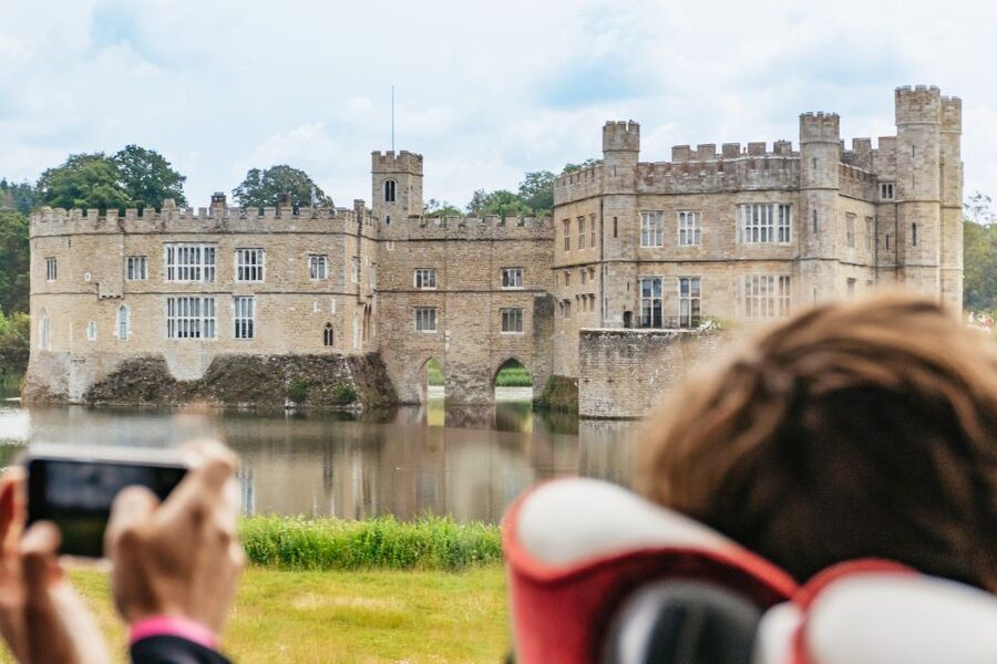 From London: Leeds Castle, Canterbury Cathedral & Dover - Leaving London for Kent by luxury coach