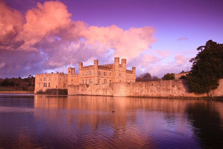 From London: Leeds Castle, Canterbury, Dover and Greenwich - Dover gives you one grand view