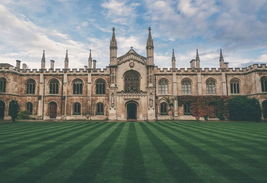 From London: Oxford and Cambridge Guided Day Tour - Is seeing Oxford and Cambridge in one day realistic?