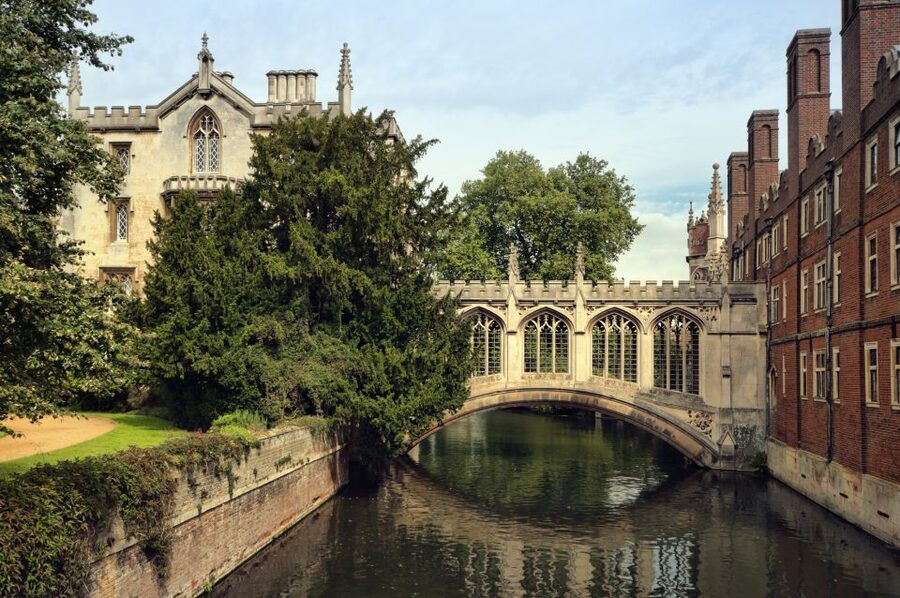 From London: Oxford and Cambridge Universities Tour - Oxford and the City of Dreaming Spires
