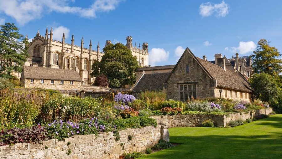 From London: Oxford and Cambridge Universities Tour - The coach ride from London to Cambridge