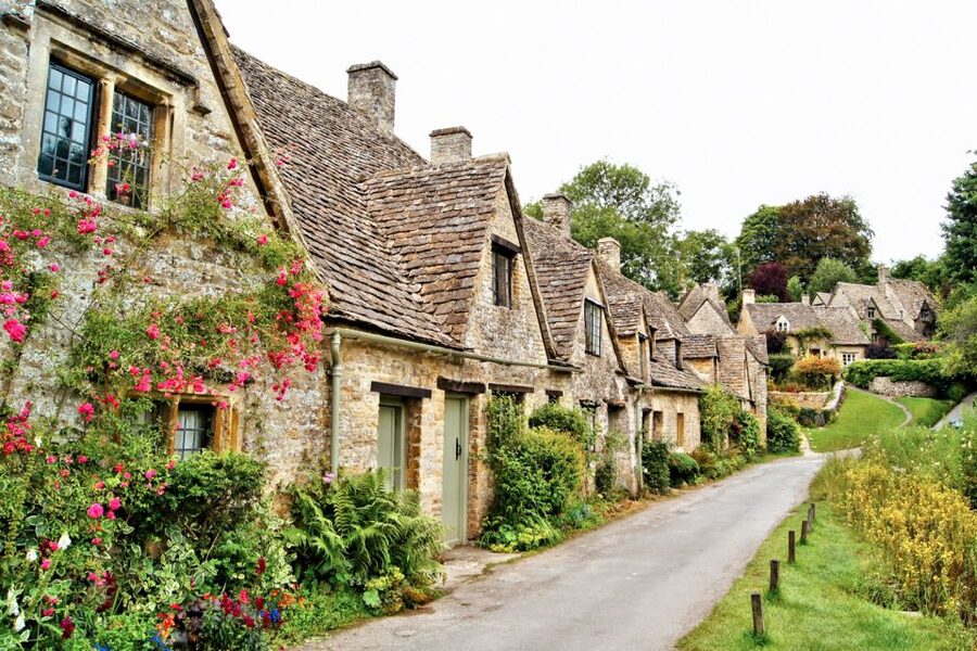 From London: Oxford and Cotswolds Villages Day Trip - What to bring and who should book
