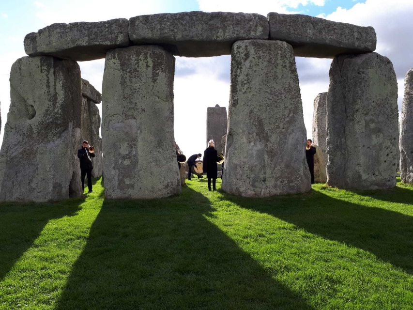From London: Private Stonehenge Sunrise Viewing & Bath - Bath’s Georgian streets and Roman remains