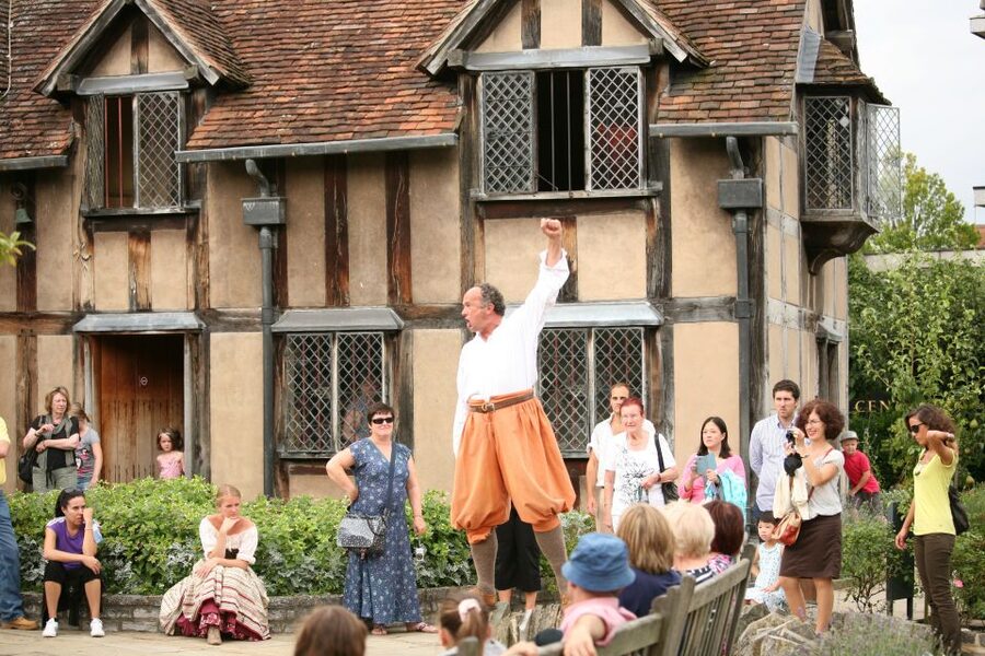 From London: Shakespeare's Stratford-upon-Avon Day Trip - The long-day tradeoff