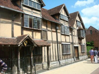 Shakespeare’s Stratford-upon-Avon Day Trip by Coach