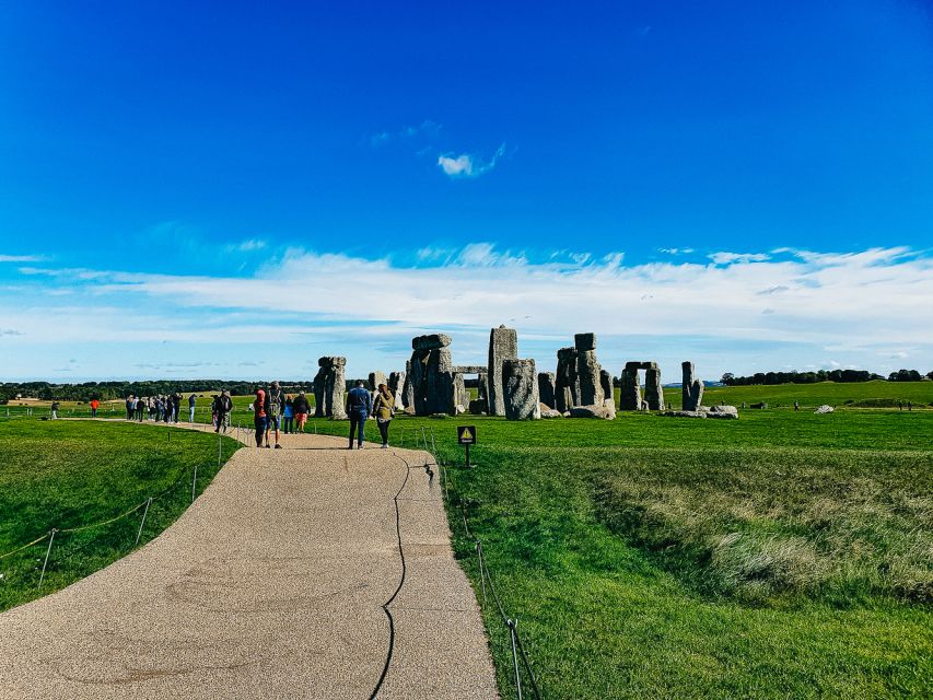 From London: Stonehenge and Bath Day Trip with Ticket - Who should book this day trip