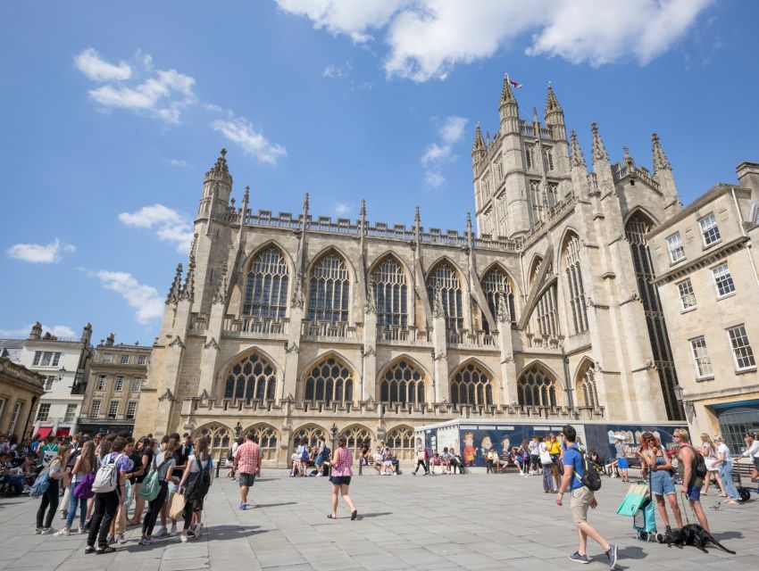 From London: Stonehenge and Bath Full-Day Tour - Walking through Bath’s Georgian center