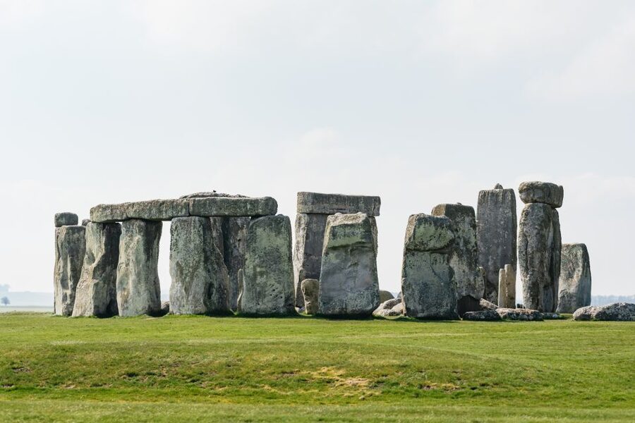 From London: Stonehenge Half-Day Trip - The walk, café, and gift shop tradeoff