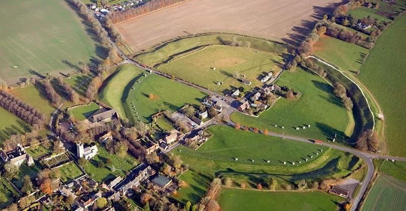 From London: Stonehenge & The Stone Circles of Avebury Tour - Why this day trip is more than a Stonehenge run