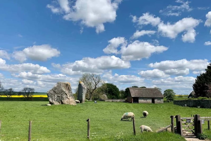 From London: Stonehenge & The Stone Circles of Avebury Tour - Avebury: the place to slow down