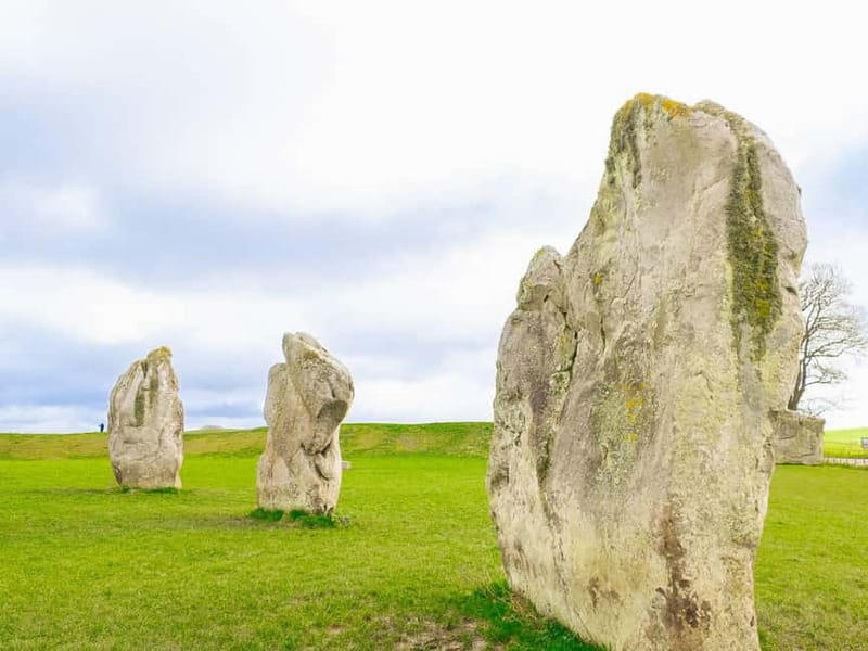 From London: Stonehenge & The Stone Circles of Avebury Tour - Who should book this experience?